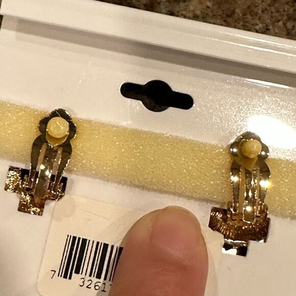 Jillian Michel gold clip on earrings - Picture 2 of 3